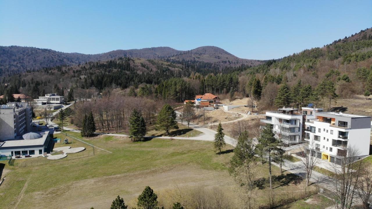 Penthouse Apartman Rezidencia Mineral Bardejovske Kupele Bagian luar foto