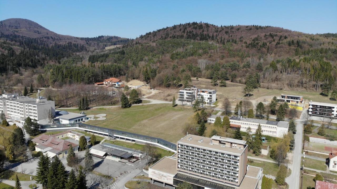 Penthouse Apartman Rezidencia Mineral Bardejovske Kupele Bagian luar foto