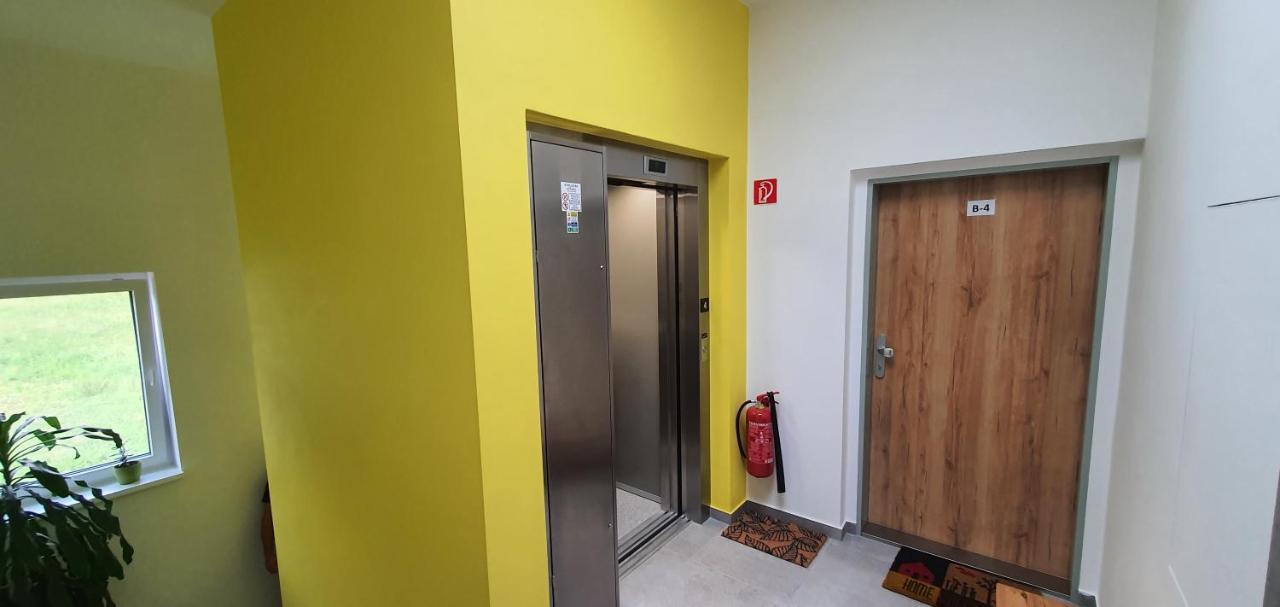 Penthouse Apartman Rezidencia Mineral Bardejovske Kupele Bagian luar foto